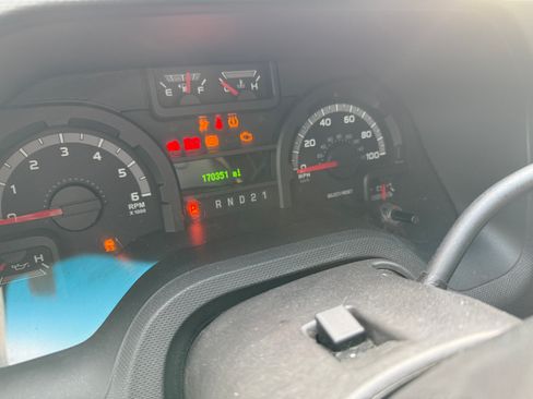 Used 2009 Ford E-350 and Econoline 350 Super Duty image 16