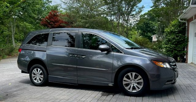 Used 2014 Honda Odyssey EX image 1
