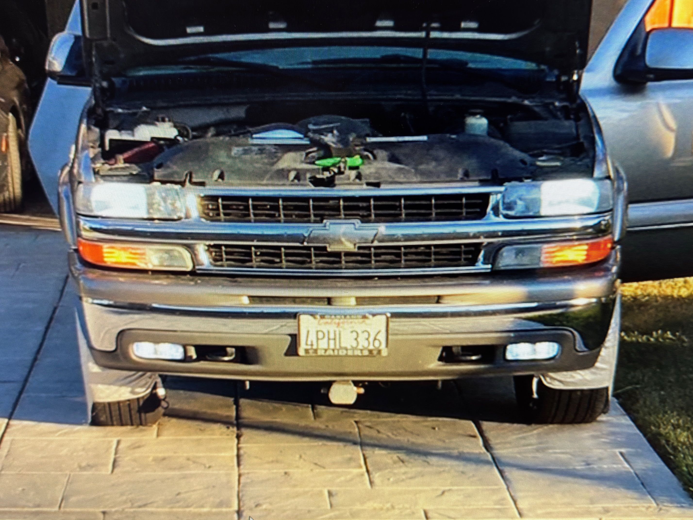 Used 2001 Chevrolet Suburban LT w/ LT Preferred Equipment Group AWD/4WD image 18