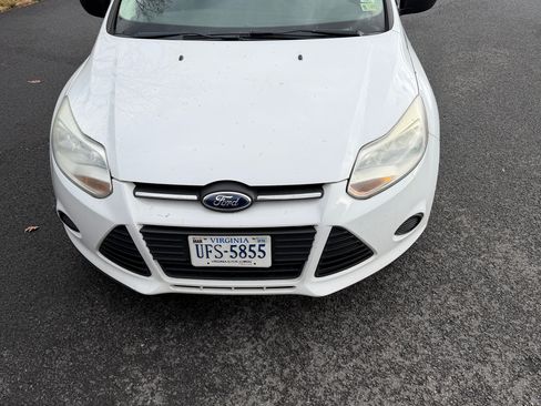 Used 2014 Ford Focus S image 2