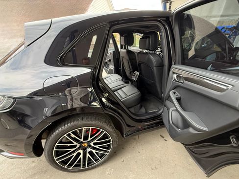 Used 2022 Porsche Macan GTS image 11