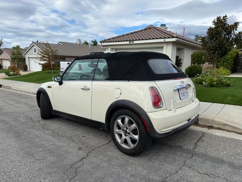 Used 2008 MINI Cooper Cooper Convertible 2D image 9