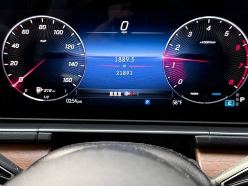 Used 2024 Mercedes-Benz GLE 350 4MATIC image 4