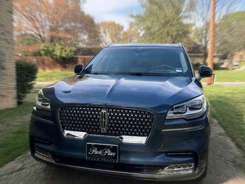 Used 2020 Lincoln Aviator Reserve w/ Equipment Group 202A image 24