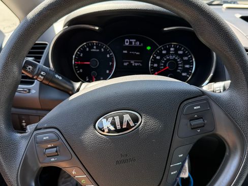 Used 2017 Kia Forte LX FWD image 18