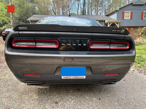 Used 2021 Dodge Challenger R/T Scat Pack w/ Driver Convenience Group image 5