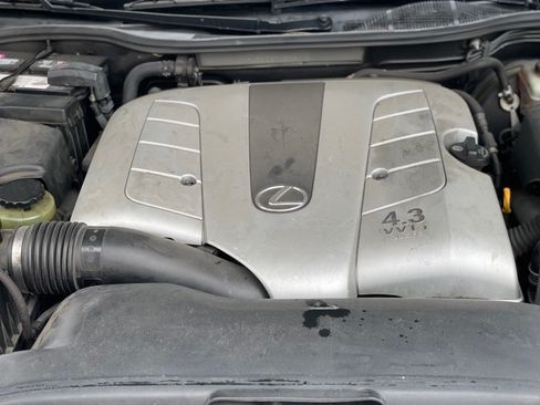Used 2002 Lexus LS 430 RWD image 13