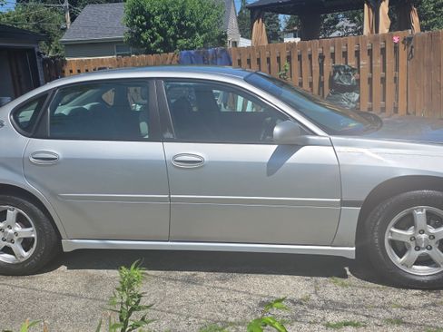 Used 2005 Chevrolet Impala LS FWD image 2