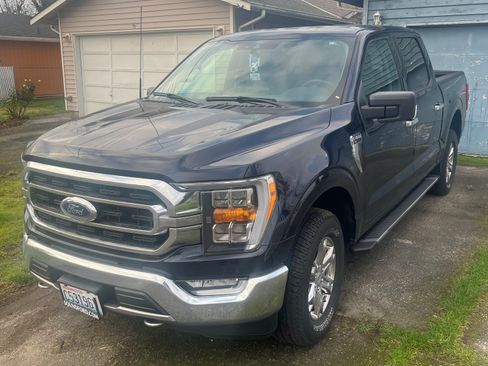 Used 2021 Ford F150 XLT w/ Equipment Group 302A High image 6