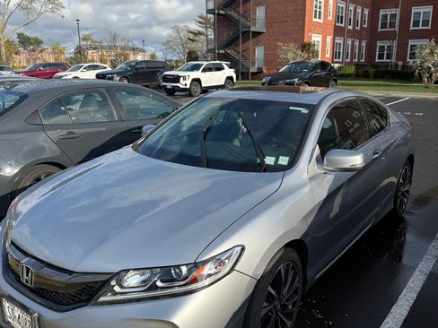 Used 2017 Honda Accord EX-L image 4