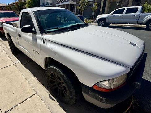 Used 2001 Dodge Dakota 2WD Regular Cab image 1