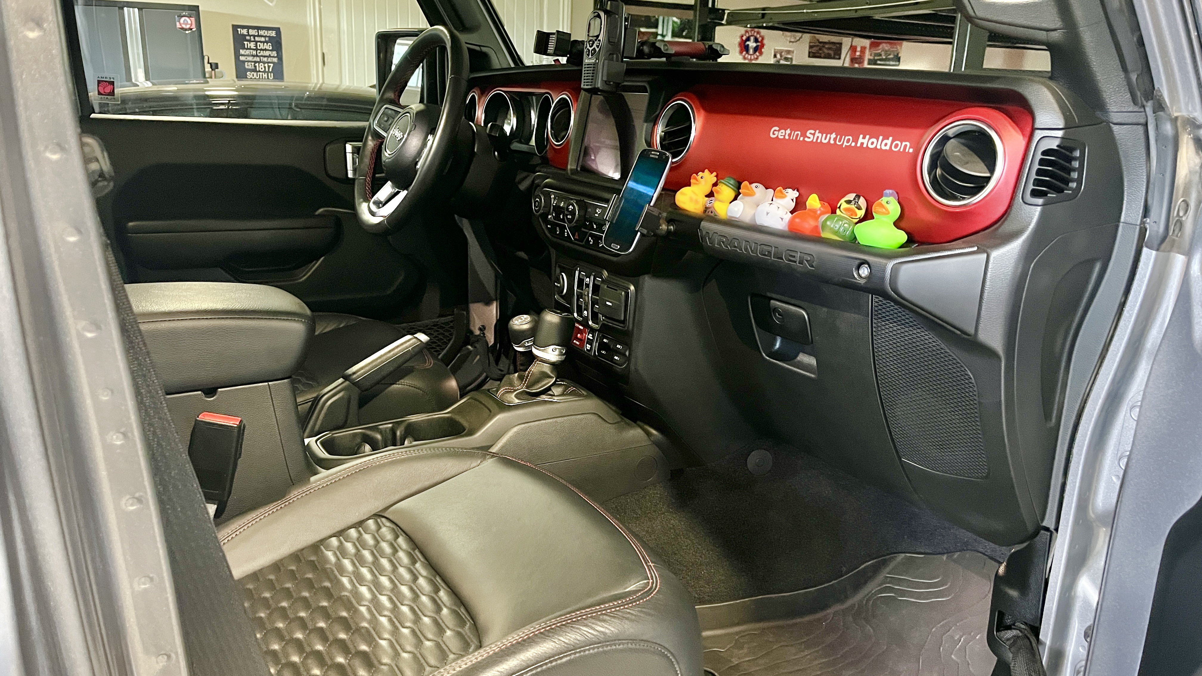 Used 2021 Jeep Wrangler Unlimited Rubicon AWD/4WD image 32