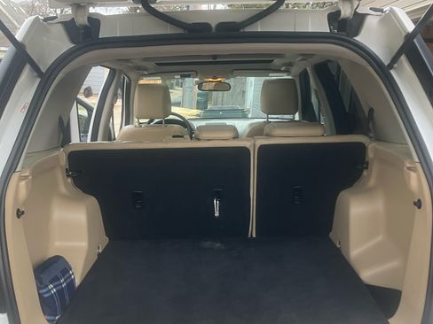 Used 2008 Land Rover LR2 SE image 8