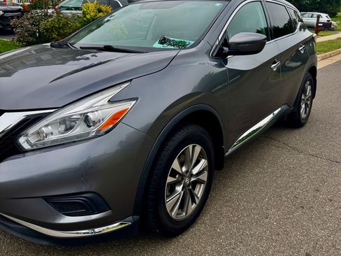 Used 2017 Nissan Murano S w/ Navigation Package image 2