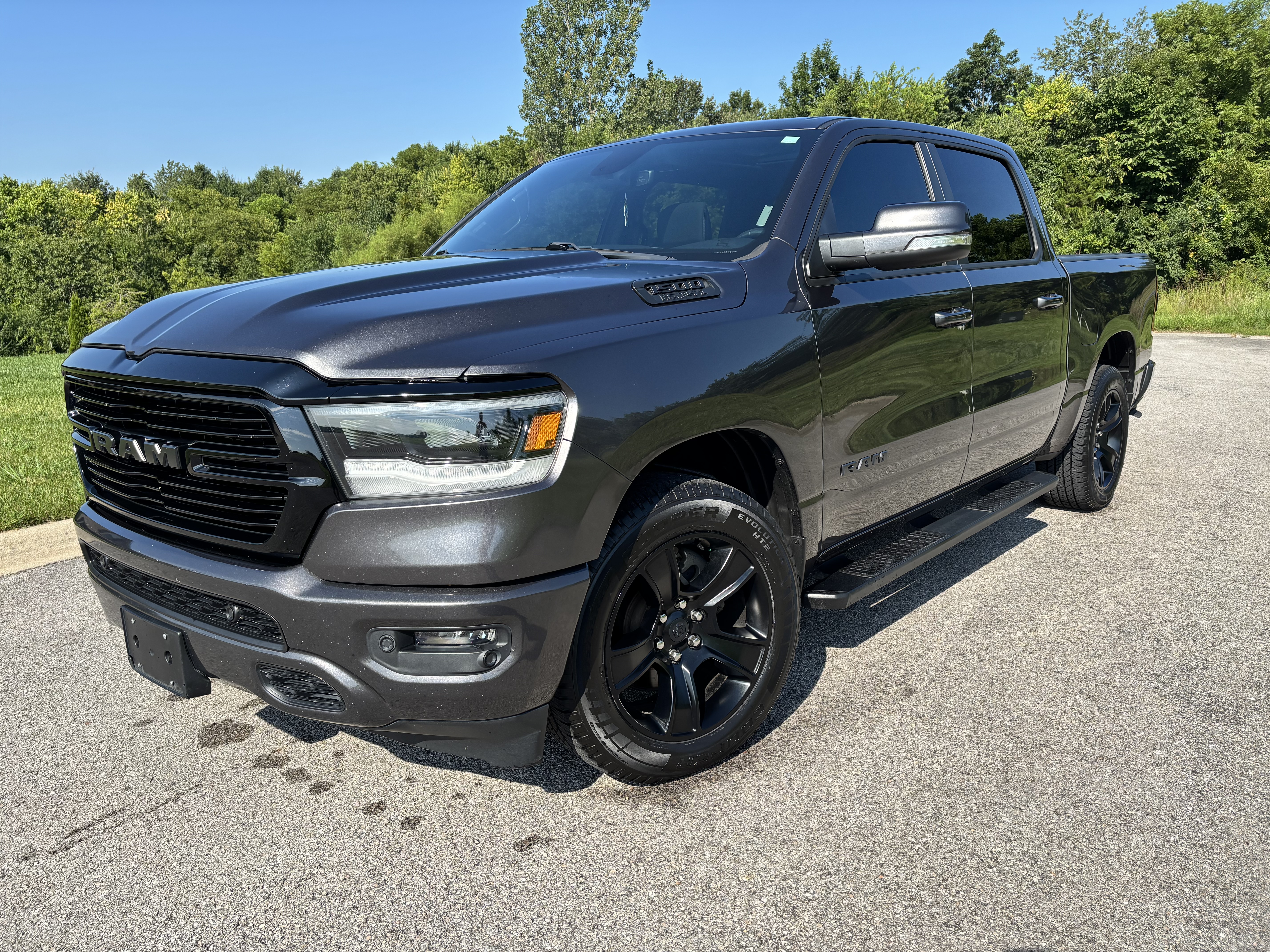 Used 2020 RAM 1500 Big Horn AWD/4WD image 1