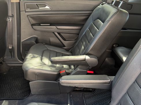 Used 2018 Volkswagen Atlas SEL Premium image 10