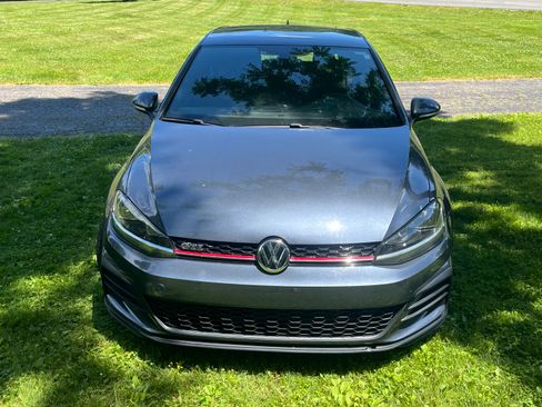 Used 2018 Volkswagen GTI S FWD image 2
