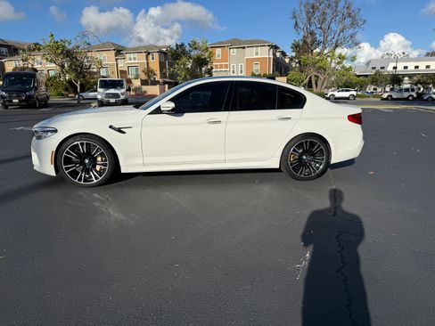 Used 2018 BMW M5 AWD/4WD image 11