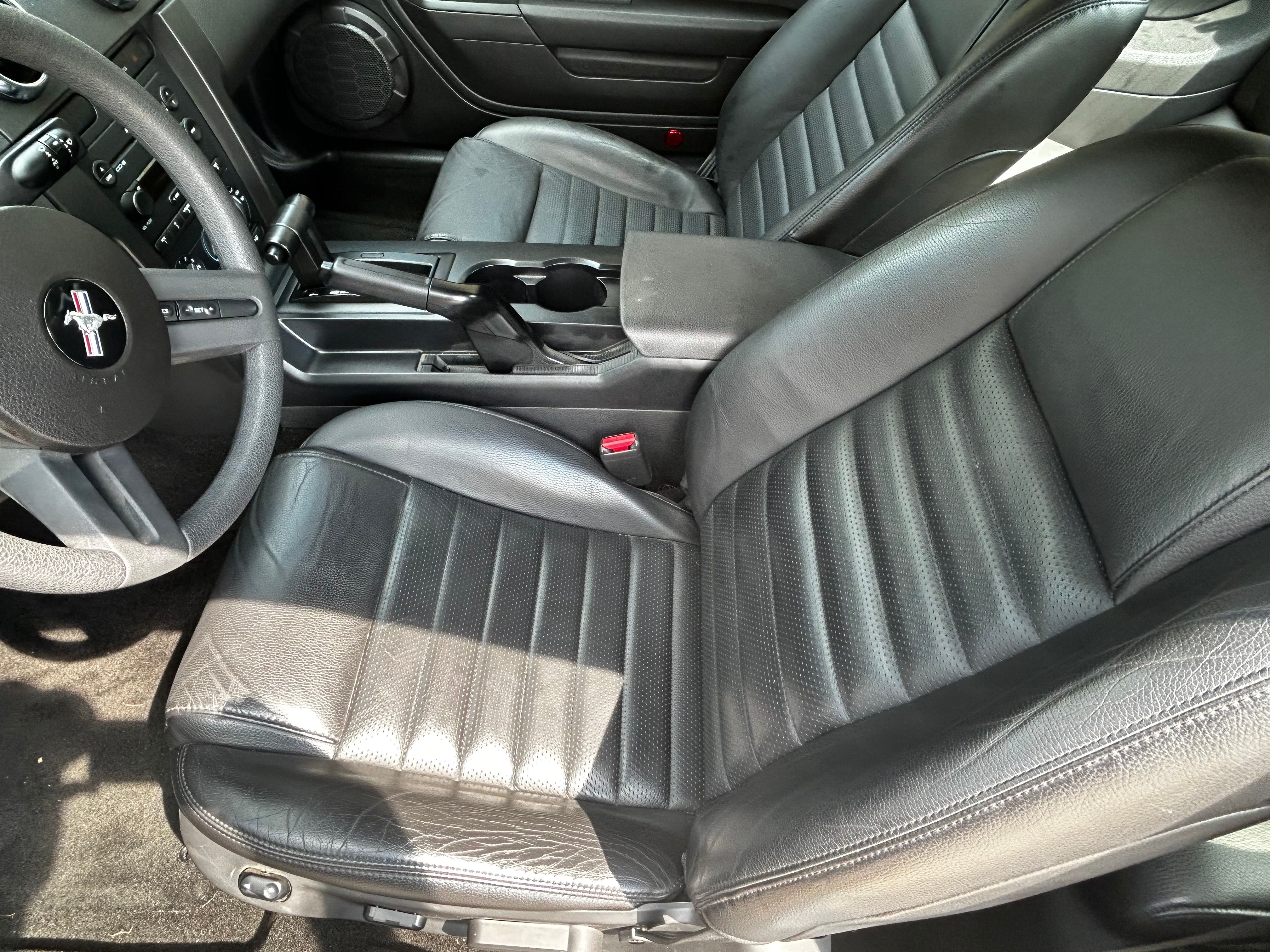 Used 2005 Ford Mustang GT RWD image 14
