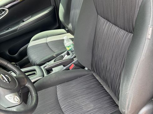 Used 2019 Nissan Sentra SV FWD image 9