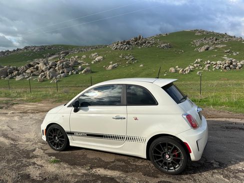 Used 2013 FIAT 500 Abarth image 9