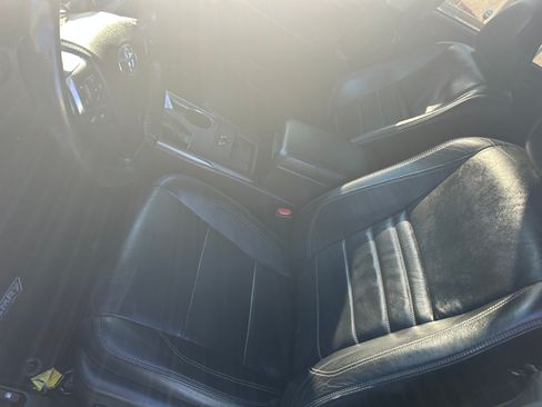 Used 2016 Toyota Camry XLE image 9