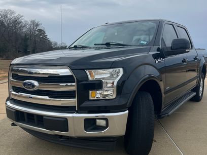 Used 2017 Ford F150 Lariat w/ Equipment Group 501A Mid