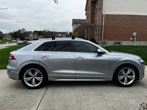 Used 2019 Audi Q8 Prestige AWD/4WD image 24