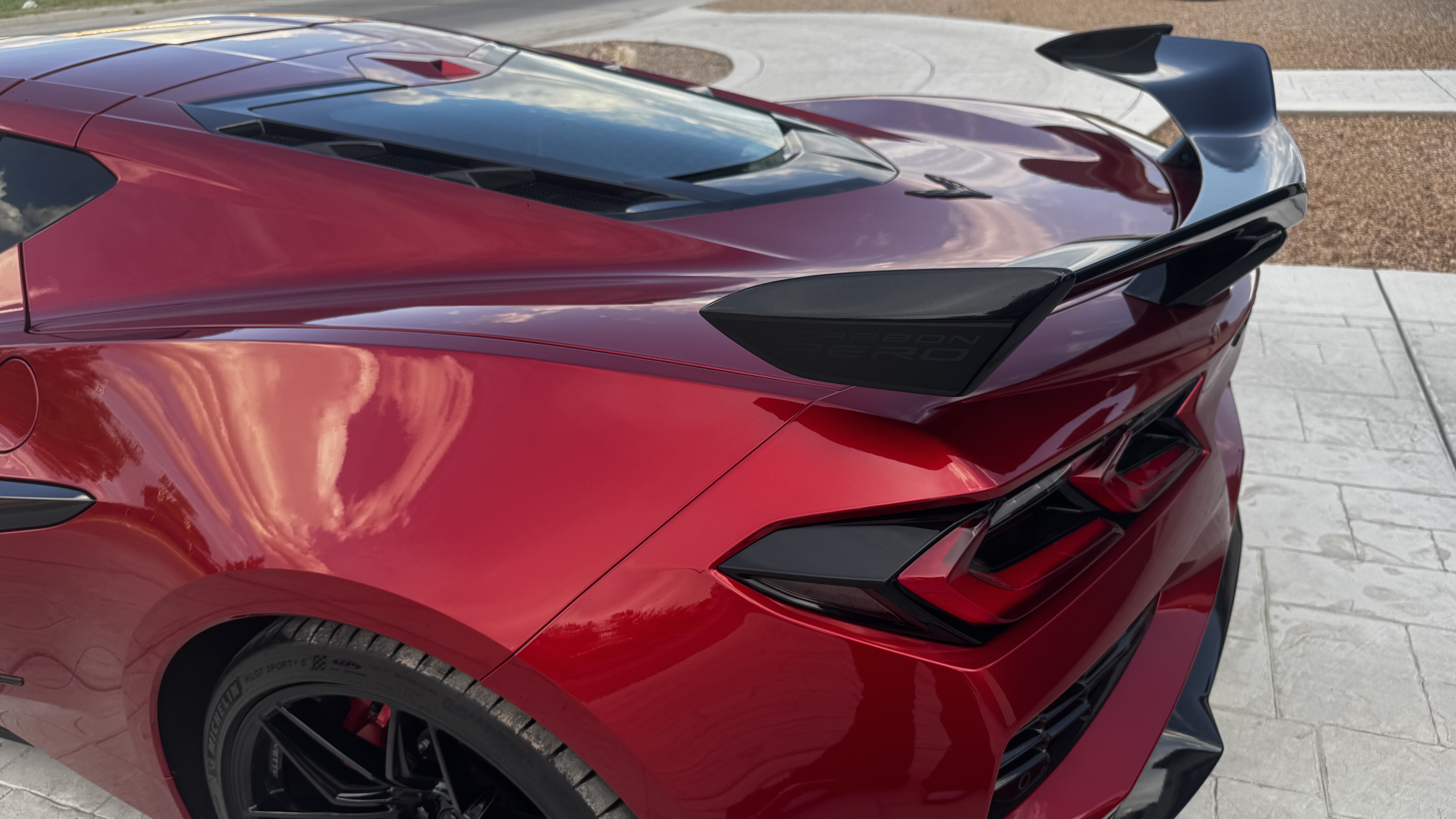 Used 2024 Chevrolet Corvette Z06 RWD image 5