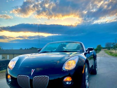 Used 2008 Pontiac Solstice Convertible w/ Premium Package