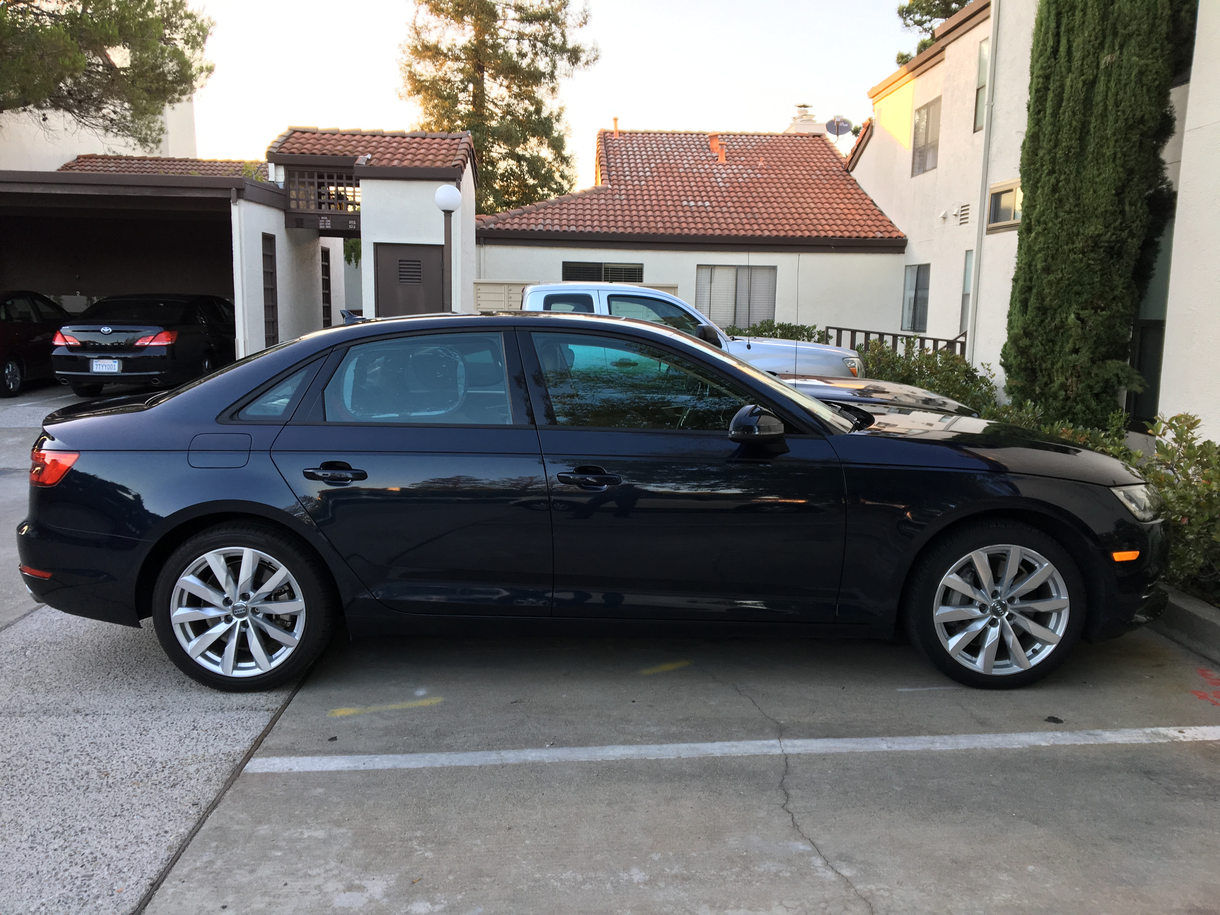 Used 2017 Audi A4 2.0T Premium FWD image 5