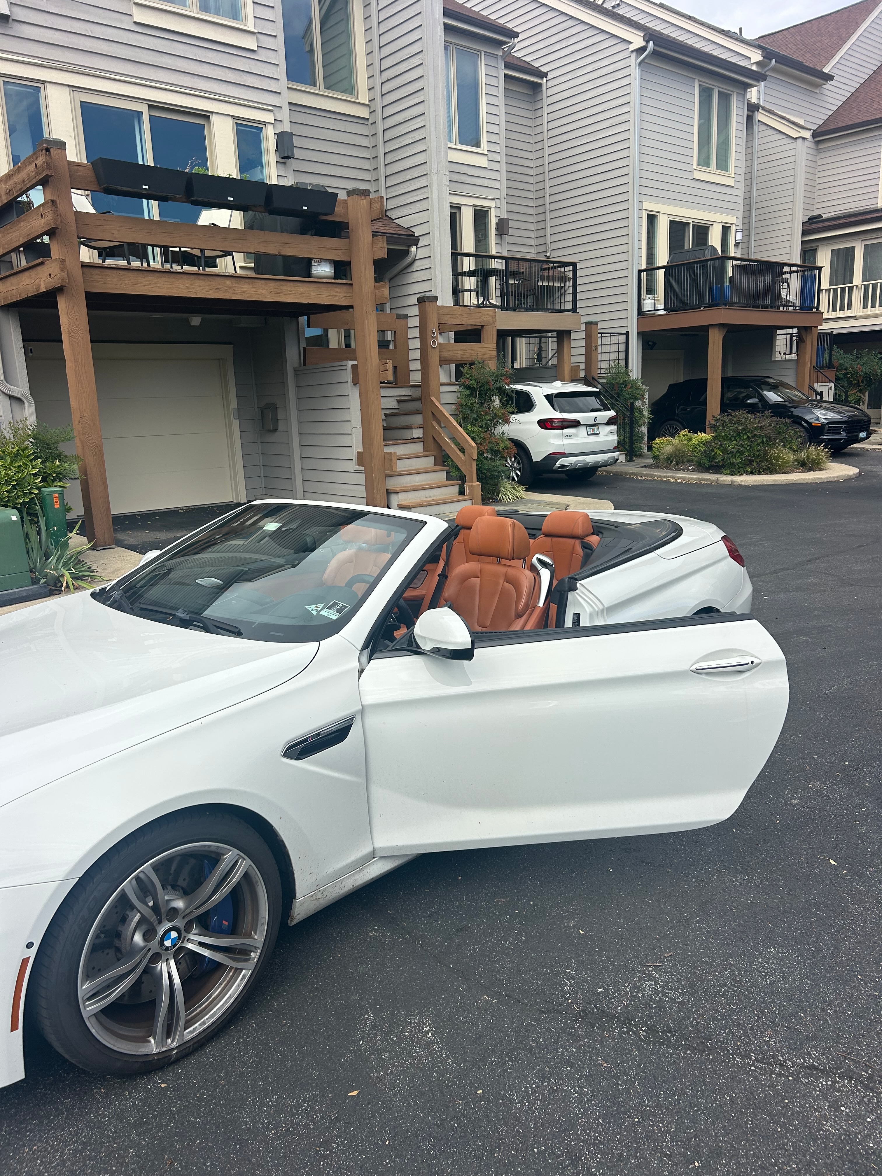 Used 2016 BMW M6 Convertible RWD image 10