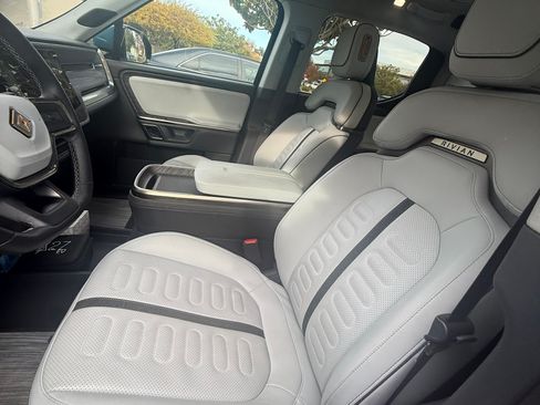 Used 2022 Rivian R1T Launch Edition image 20