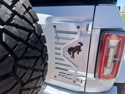 Used 2023 Ford Bronco Outer Banks AWD/4WD image 5