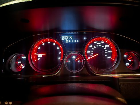 Used 2013 GMC Acadia SLT image 16