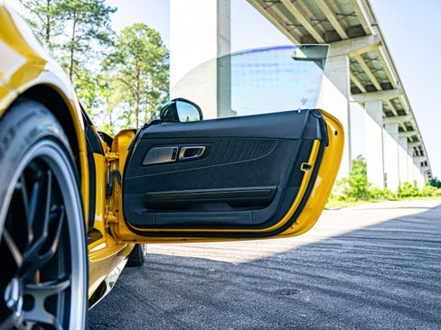 Used 2018 Mercedes-Benz AMG GT R image 20