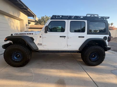 Used 2021 Jeep Wrangler Unlimited Rubicon AWD/4WD image 1