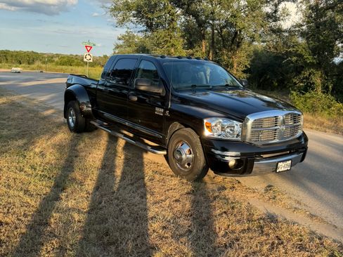 Used 2007 Dodge Ram 3500 Truck Laramie RWD image 4