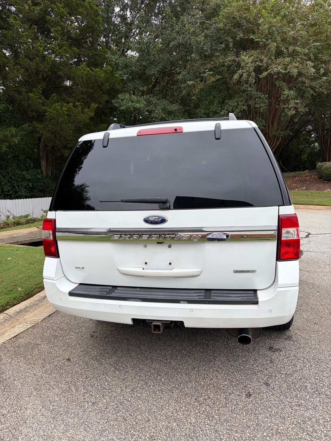 Used 2017 Ford Expedition XLT w/ Equipment Group 202A RWD image 6