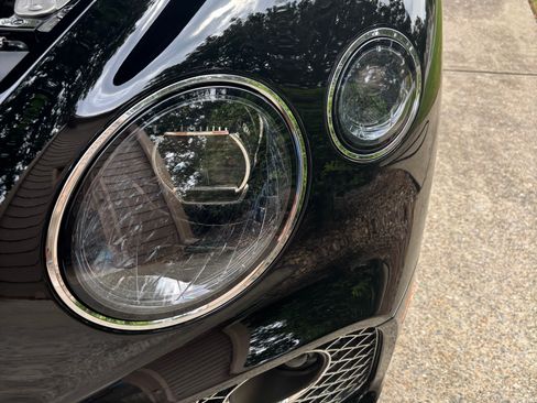 Used 2020 Bentley Continental GT V8 image 11