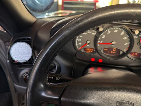 Used 2000 Porsche Boxster RWD image 11