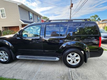 Used 2010 Nissan Pathfinder SE