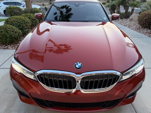 Used 2021 BMW 330i Sedan w/ M Sport Package image 23