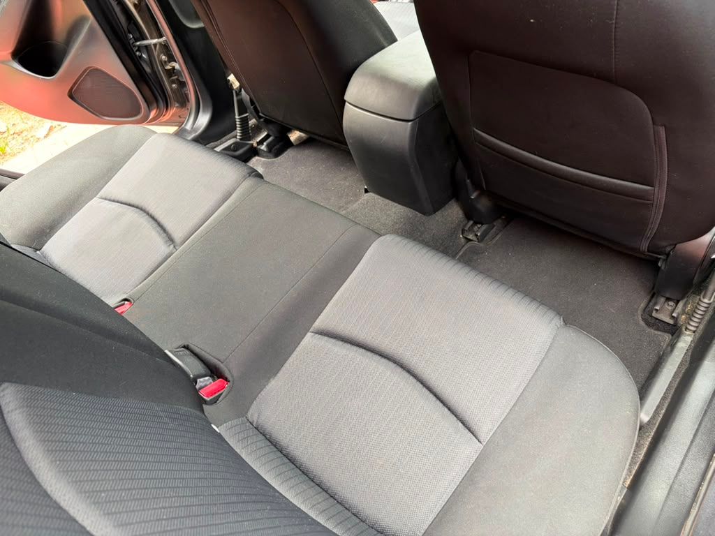 Used 2016 MAZDA MAZDA3 i Sport FWD image 10