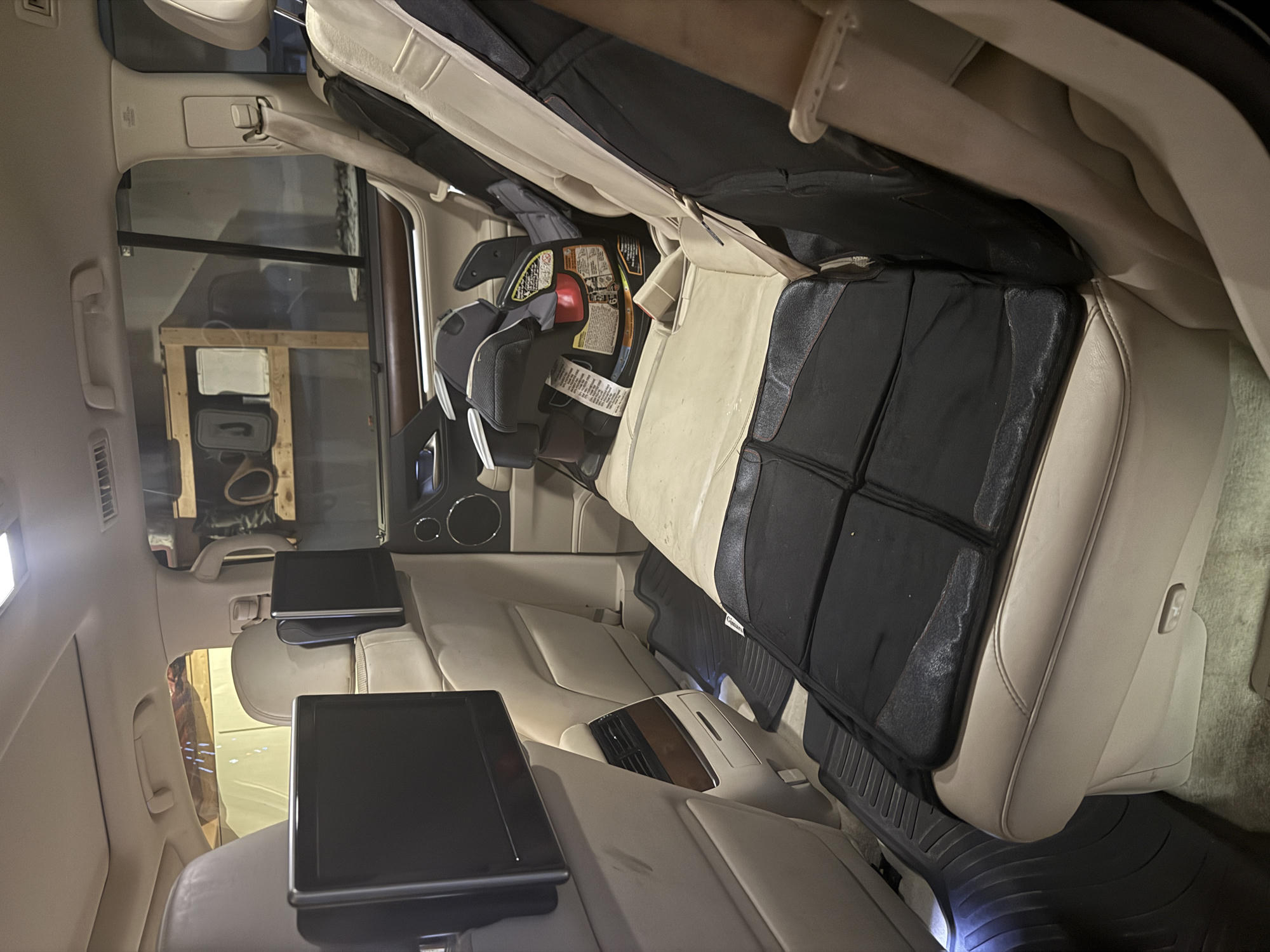 Used 2018 Lexus LX 570 4WD w/ Luxury Package image 9
