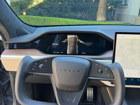 Used 2021 Tesla Model S Long Range image 9