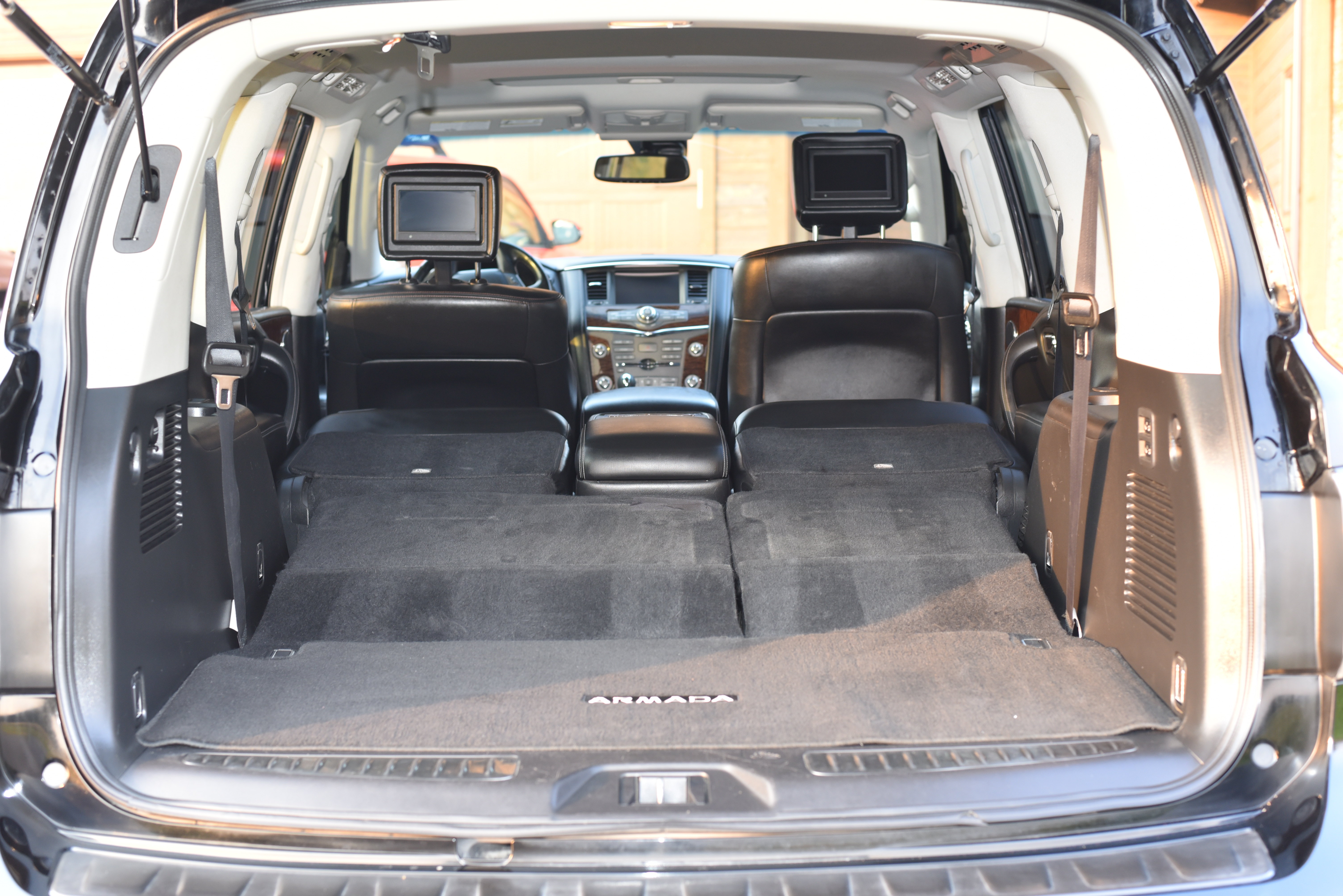 Used 2017 Nissan Armada Platinum w/ Captain Seat Package AWD/4WD image 32
