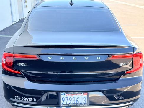 Used 2023 Volvo S90 B6 Plus image 11