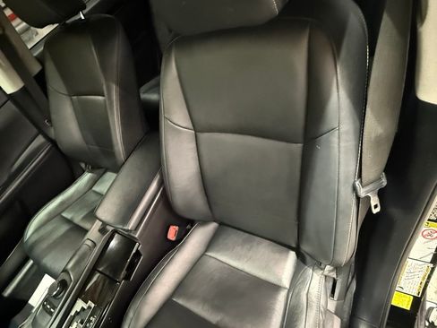 Used 2013 Lexus ES 350 w/ Premium Pkg FWD image 6
