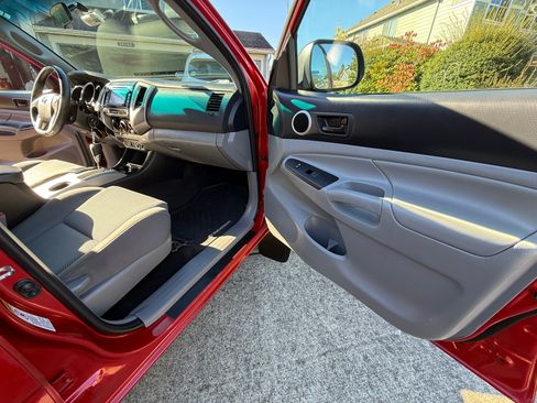 Used 2015 Toyota Tacoma 4x4 Double Cab image 11